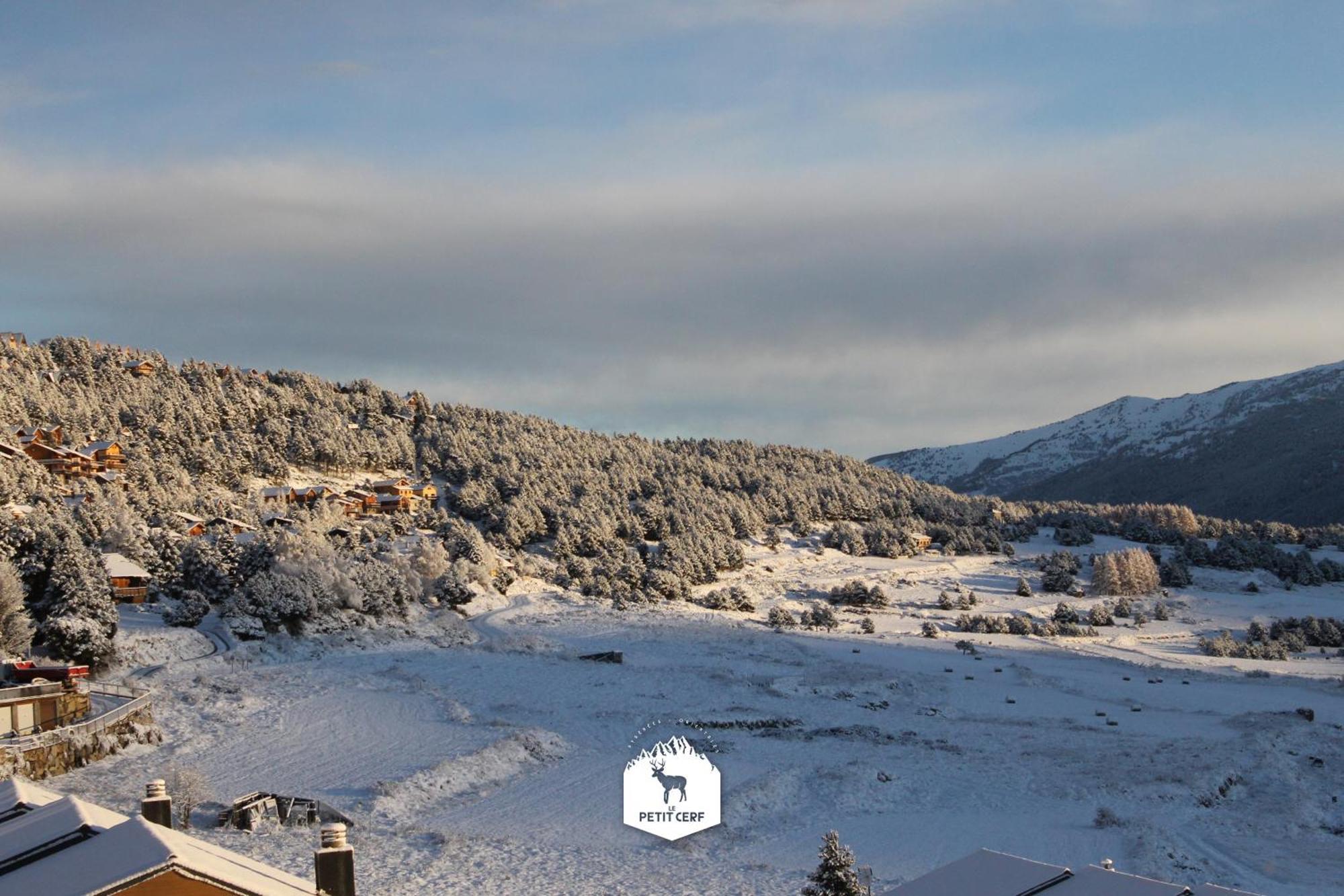 Le Petit Ours & Le Petit Cerf - Studios Vue Lac & Montagnes Les Angles  Exterior foto
